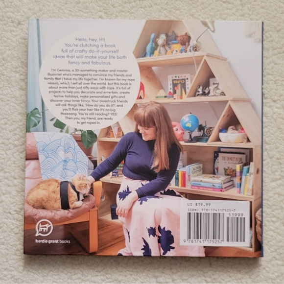 🆓️ Item! Roped In - Book - Picture 2 of 4